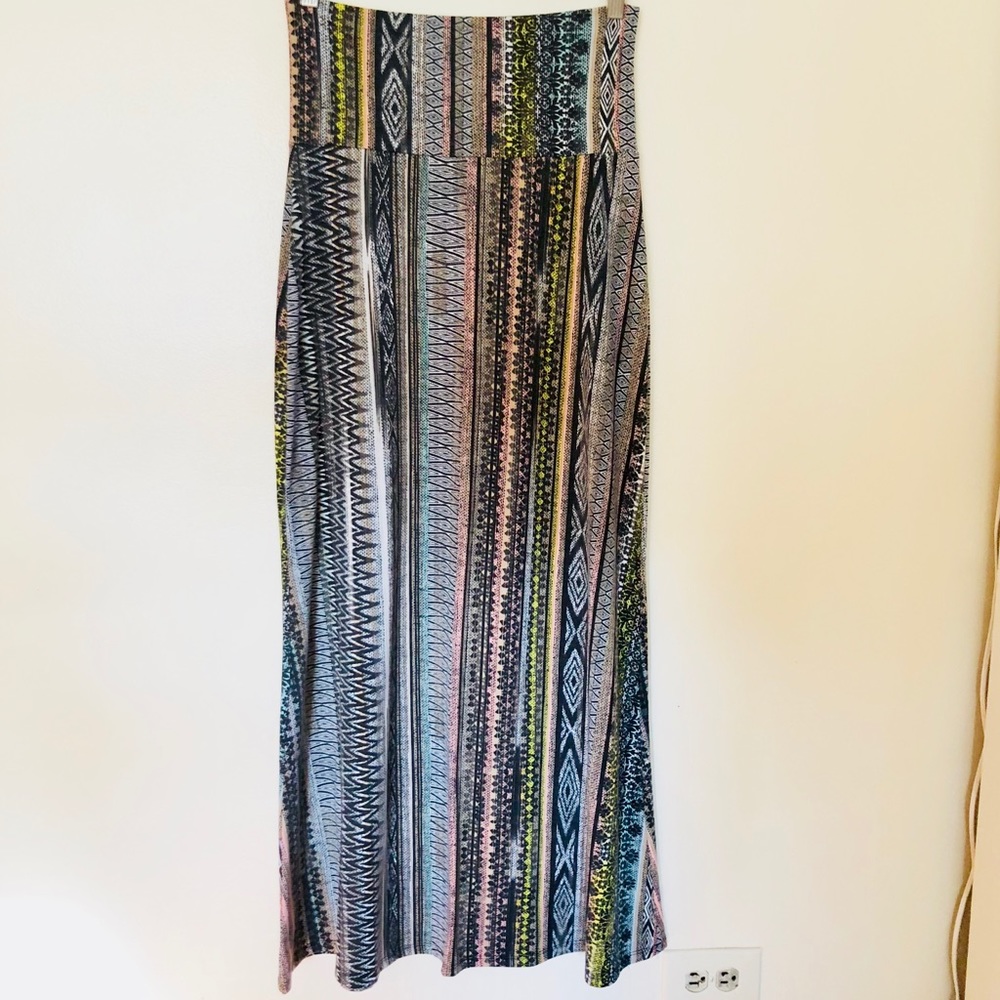 Lily White tribal print long/full skirt